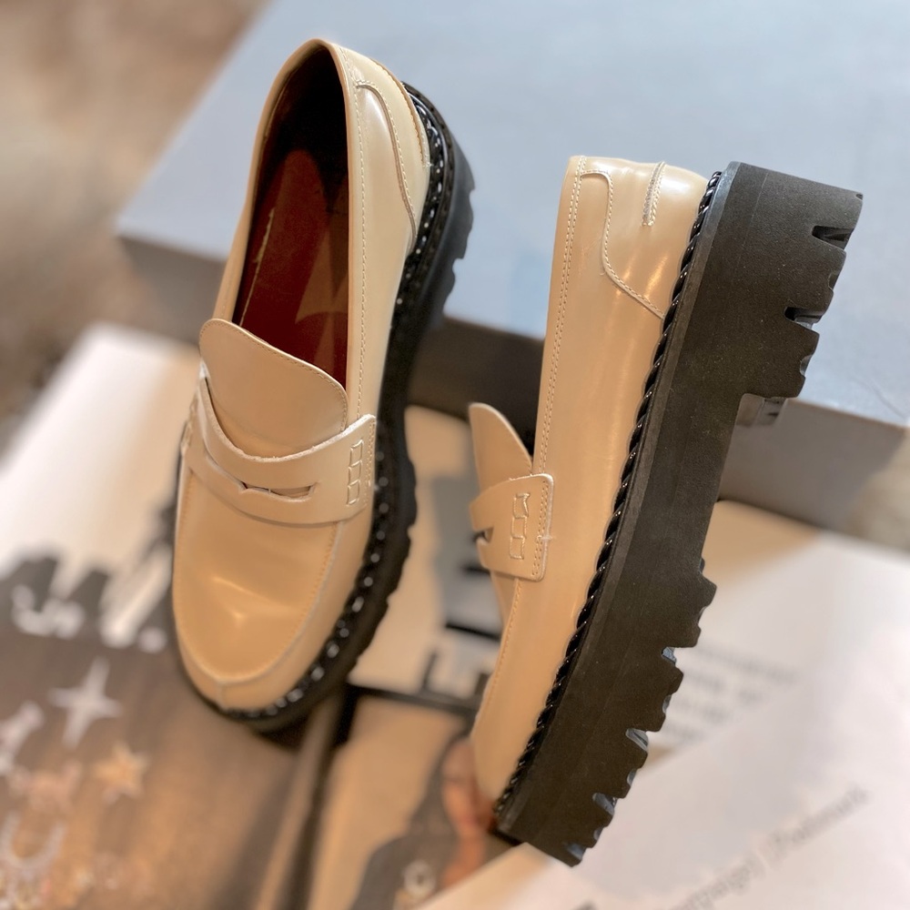 Aquatalia Alexi Lug Sole Loafer - Picture 12 of 12